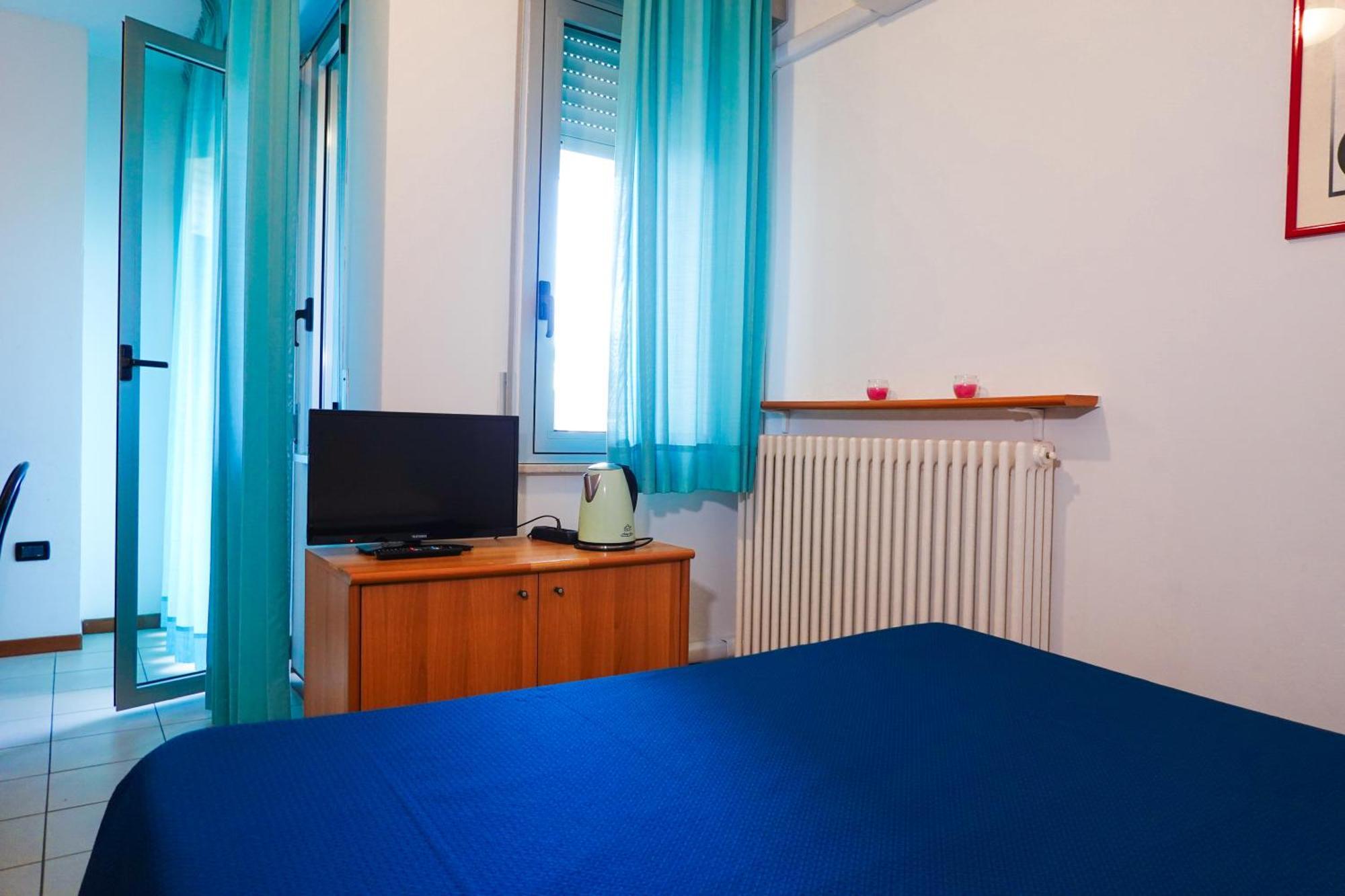 Residence Villa Azzurra Rimini Buitenkant foto